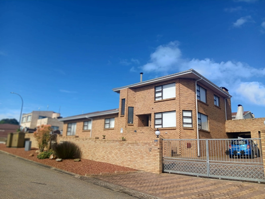 To Let 3 Bedroom Property for Rent in Dana Bay Western Cape